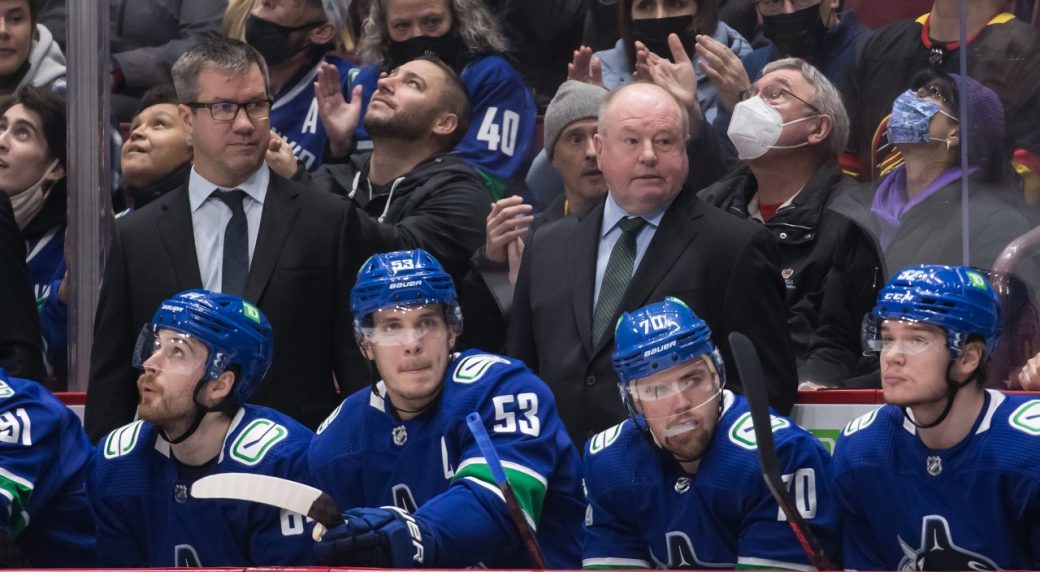 New Canucks coaches Boudreau, Walker join forces in unpredictable fashion