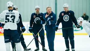 New coach Bowness brings fresh approach to Winnipeg Jets this season