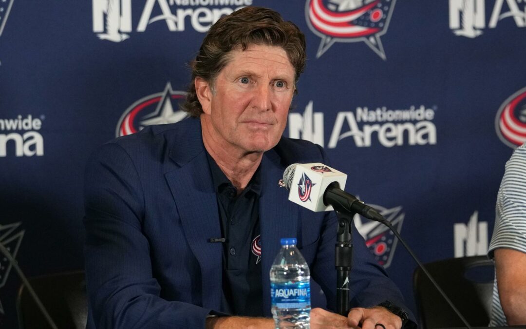 Babcock hired as Blue Jackets coach, replaces Larsen